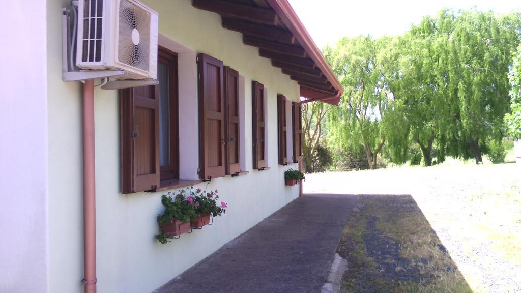 Agriturismo Cugumia Thiesi Bagian luar foto