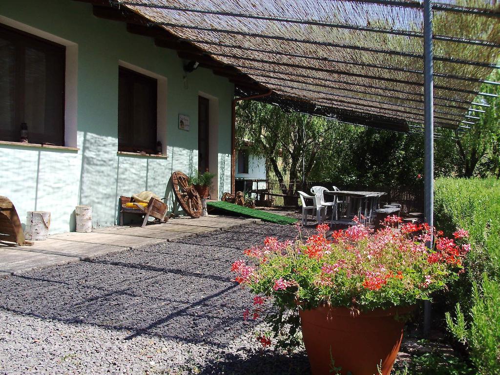 Agriturismo Cugumia Thiesi Bagian luar foto