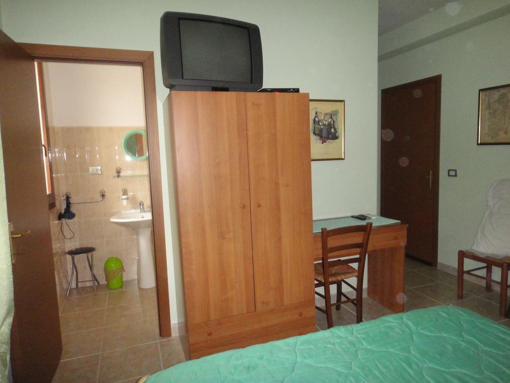 Agriturismo Cugumia Thiesi Bagian luar foto